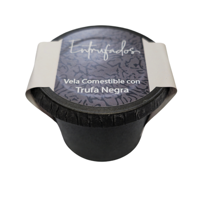 Vela comestible de mantequilla con trufa negra (Tuber melanosporum)